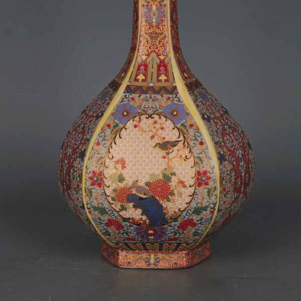 Enamel flower and bird vase Yongzheng Period of the Qing - Image 2