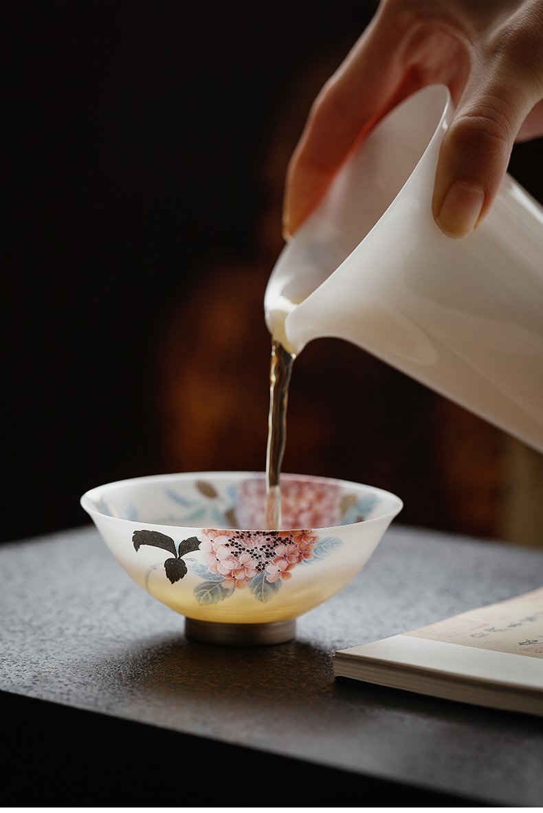 Hydrangea - Inspired Ultra - Thin Fetal Jade Porcelain Tea Cup